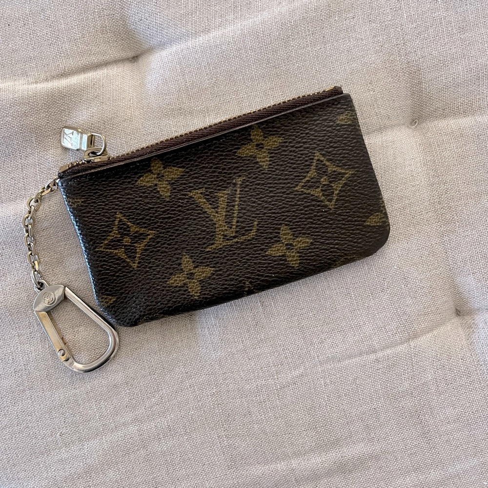 Louis Vuitton key/coin, card holder